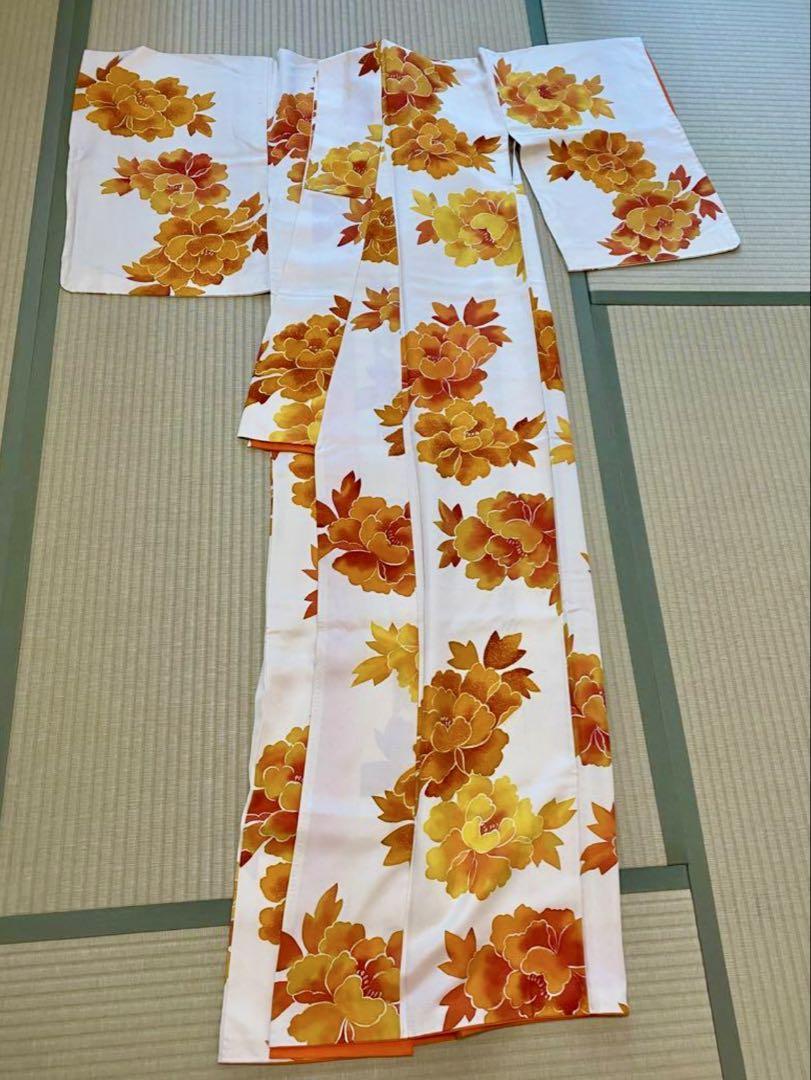 美品 女性 着物 訪問着 花模様 日本刺繍 正絹 手縫い オレンジ色