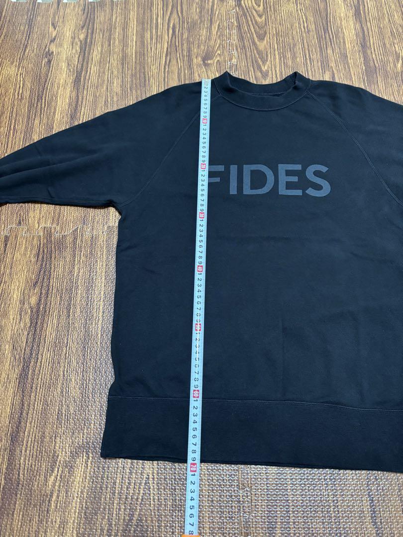 海外最新 FIDES ロゴ入り 黒スウェット - メルカリ トップス