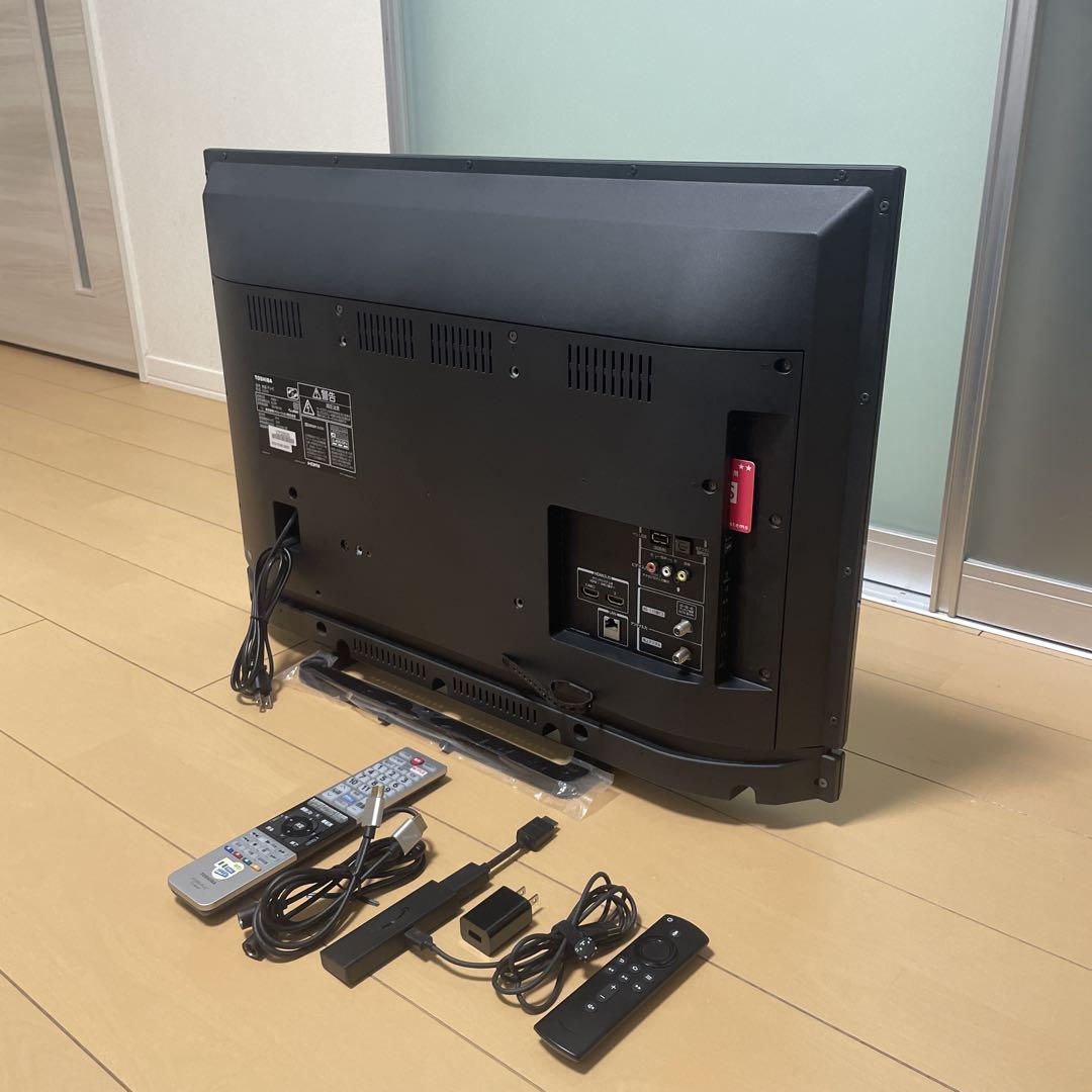 【美品】TOSHIBA REGZA 液晶テレビ 32v31 32型　おまけ付き
