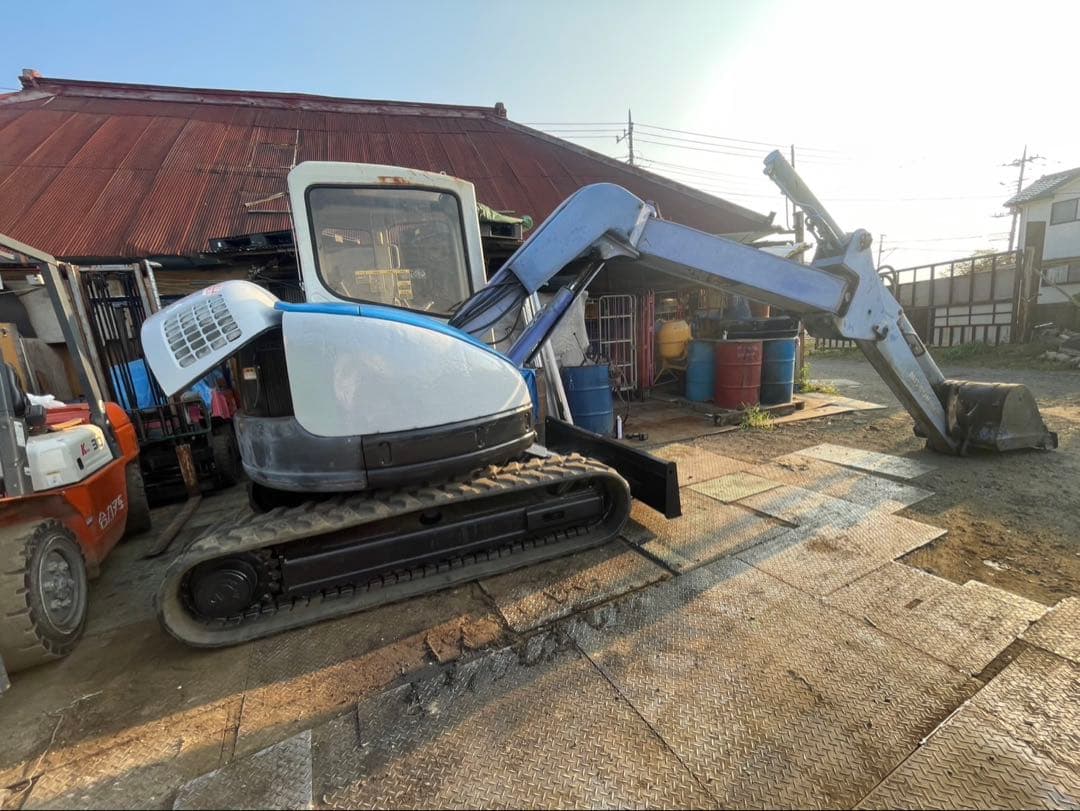 油圧ショベル　バックホー　MM55SR