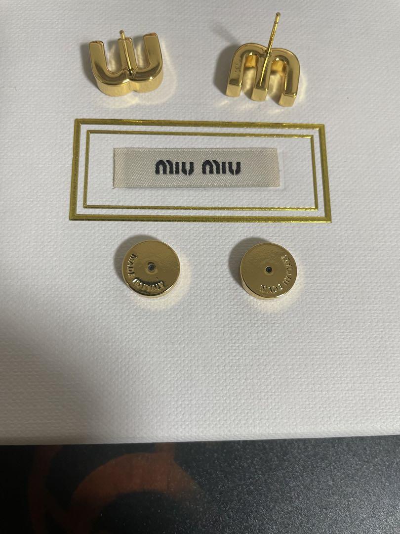 MIUMIU ミュウミュウ　ピアス　Mロゴ　ピンク