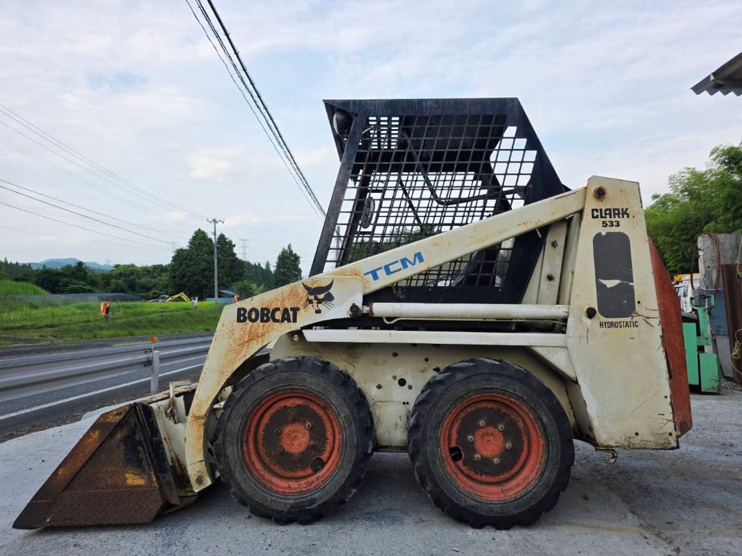 スキッドローダーTCM533！ボブキャット！！ディーゼル！除雪