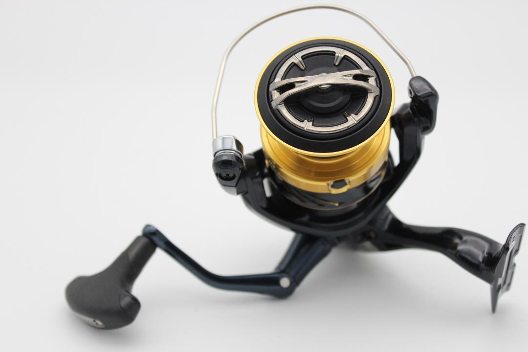 新品♪SHIMANO シマノ リール 19スフェロス SW4000HG