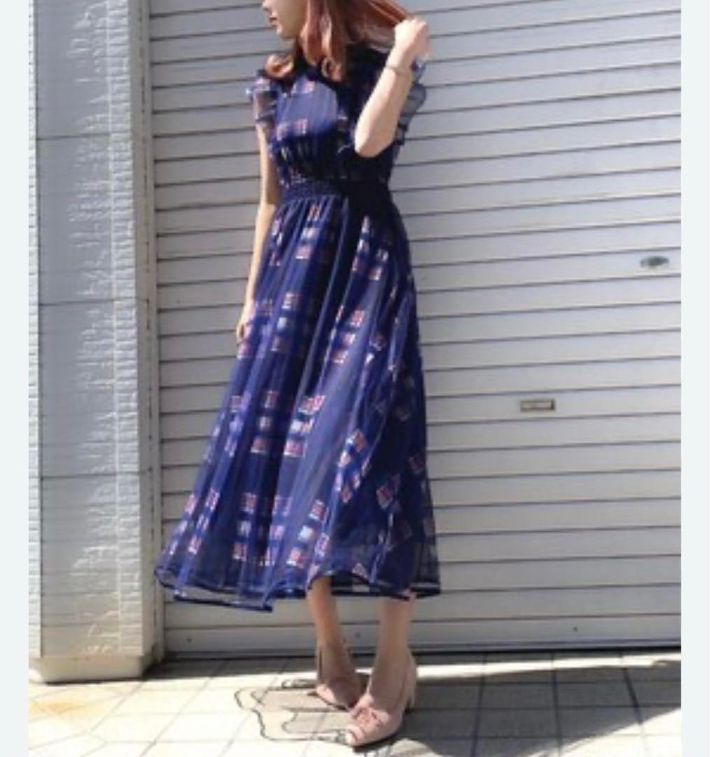 【極美品】titty&Co.　ロングチュールワンピース　芸能人着用　Aライン　M