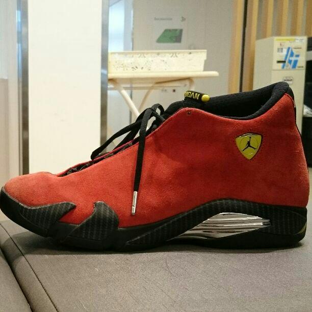 Air Jordan 14 Retro フェラーリ