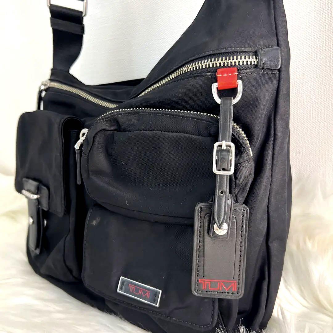 定価40000円　トゥミ Voyageur スマトラ クロスボディバッグ　黒 12,900円