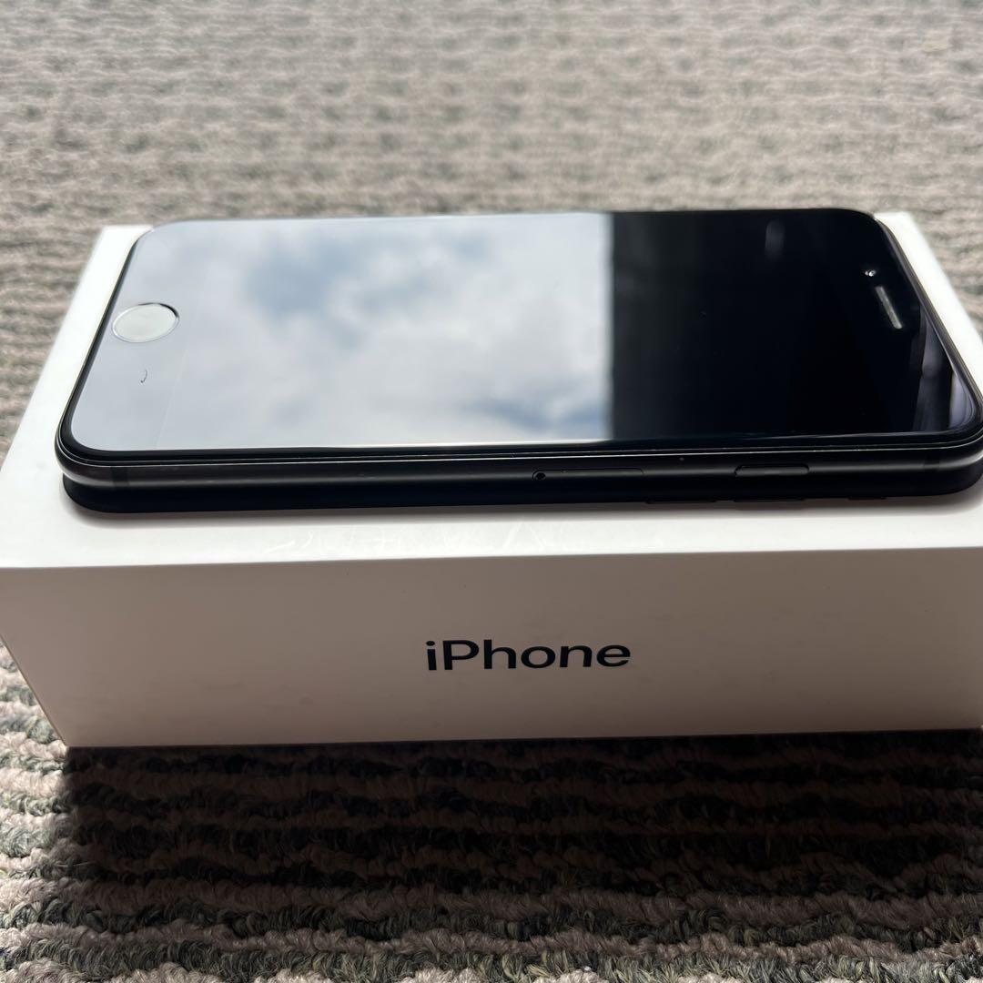 iPhone7 32G ブラック　SIMフリー　82% iPhone 7 Black 32 GB SIMフリークラシック