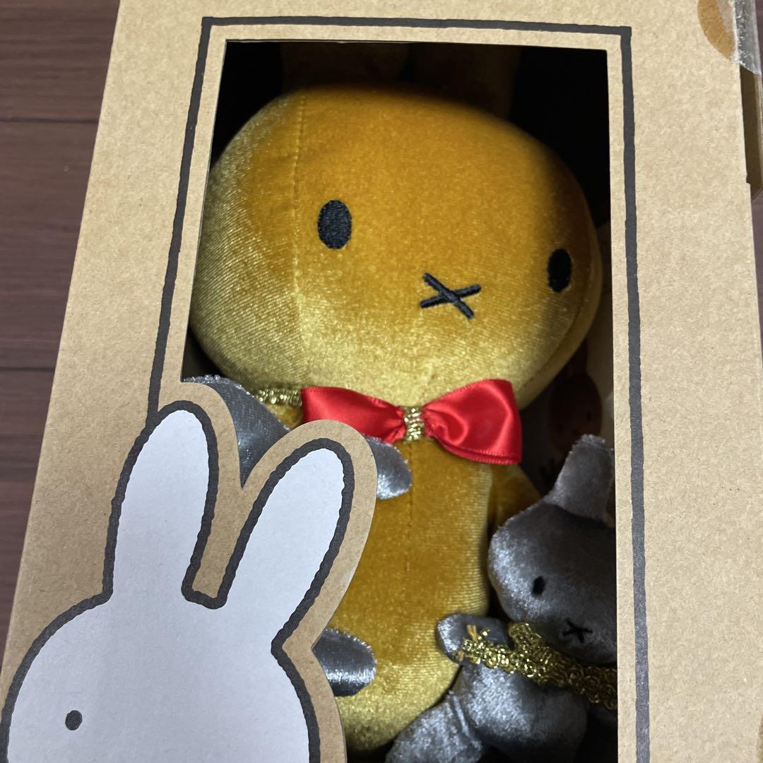 miffy ミッフィー 65周年記念 ぬいぐるみ Evolution Gold miffy ミッフィー 65周年記念 ぬいぐるみ Evolution Gold - メルカリ