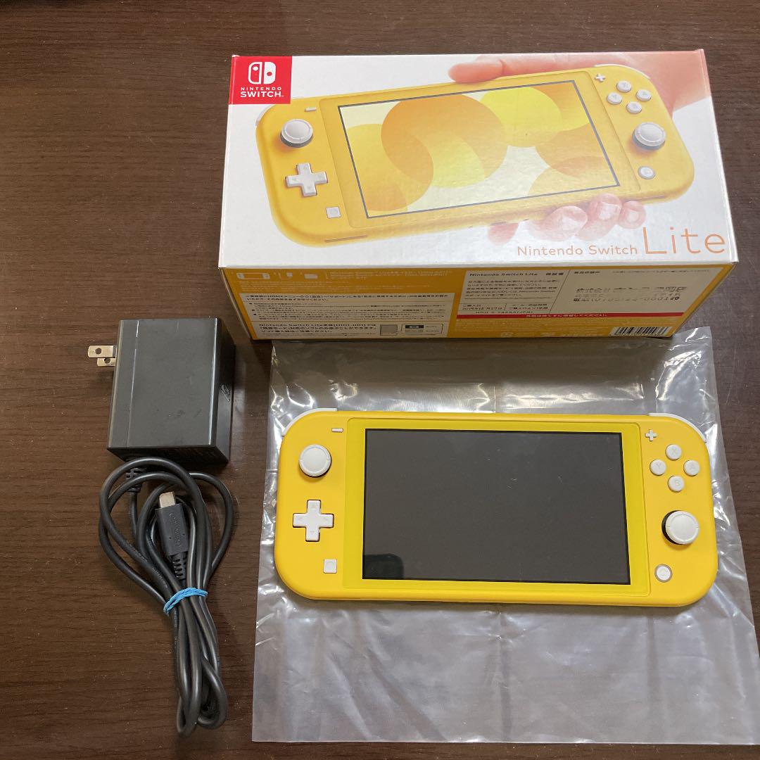 Nintendo Switch NINTENDO SWITCH LITE イエ…