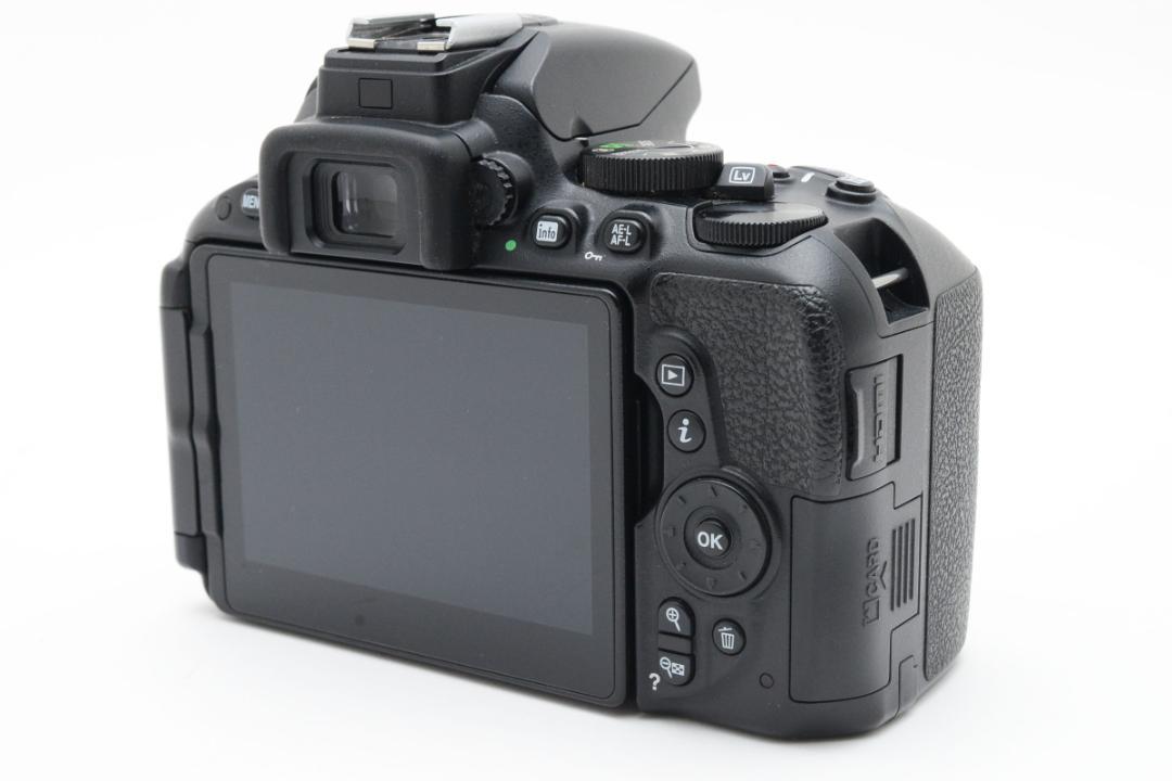 ★極上品★ NIKON ニコン D5500 ボディ