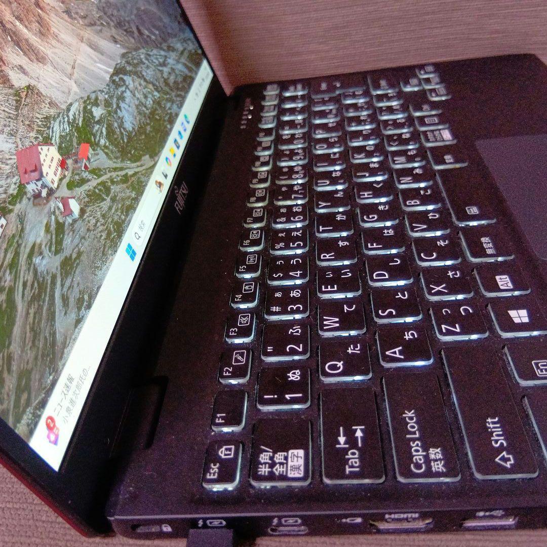 F⑦富士通 FMVUBE3RD1 UH08/E3 F⑦富士通 FMVUBE3RD1 UH08/E3 - メルカリ