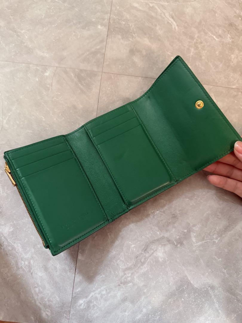 BOTTEGA VENETA グリーン三つ折り財布