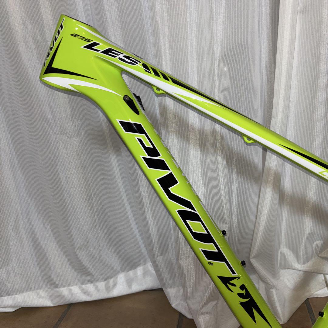 Pivot LES マウンテンバイクフレーム カーボン
