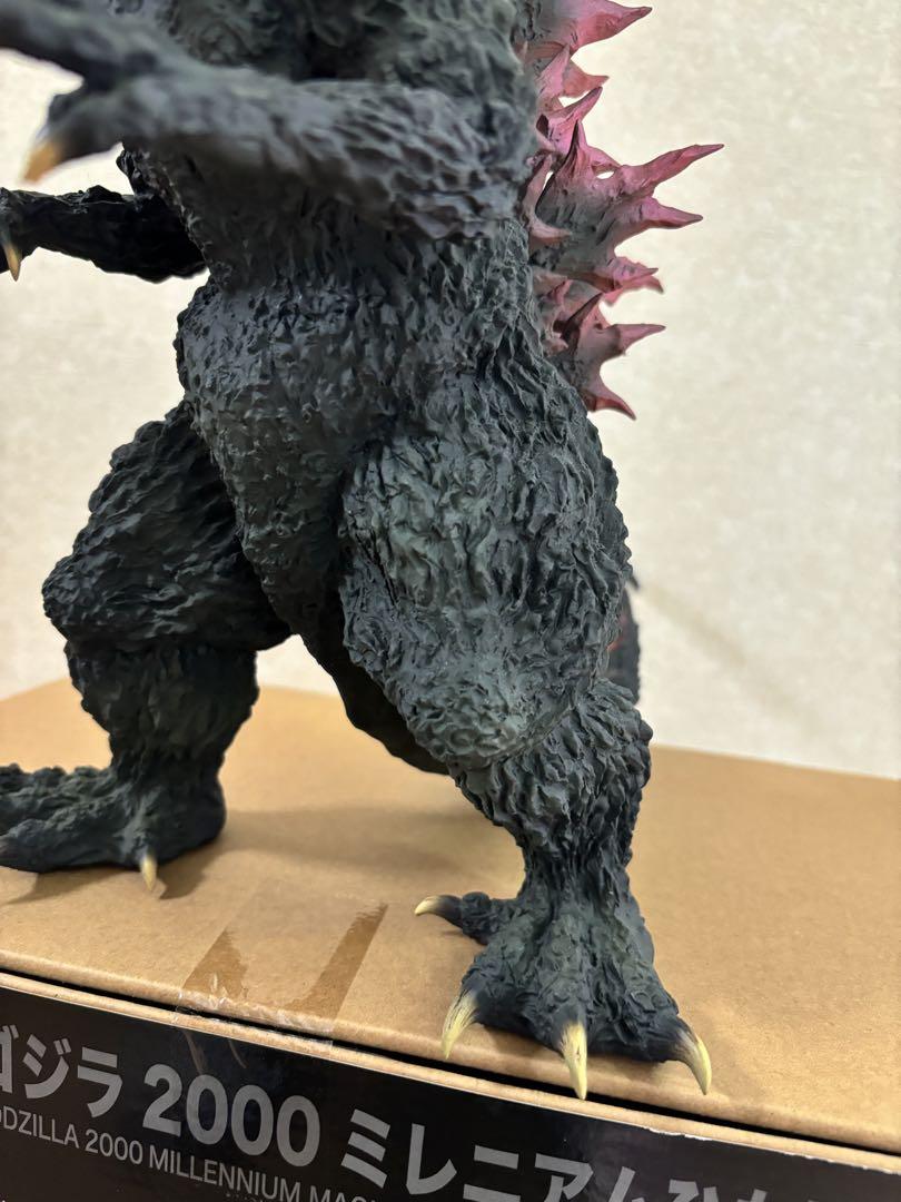 酒井ゆうじ造形コレクション　ミレニアムゴジラ
