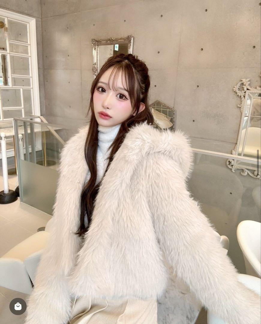 Cherimiシェリミー ファーケープコート Sサイズ 未使用シェリミー ファーコート ケープコート ロングコート