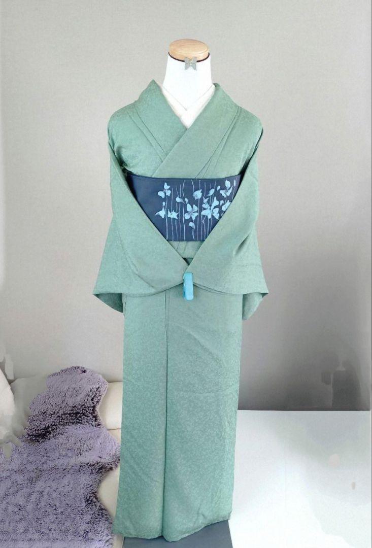 美品　一つ紋入り　色無地　宇治緑茶染め　身丈154cm　正絹　しぼ感