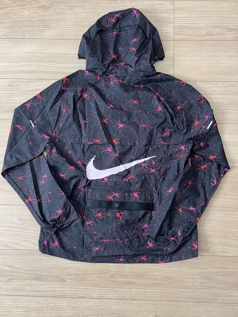 NIKE　ウィンドランナージャケット、パンツ