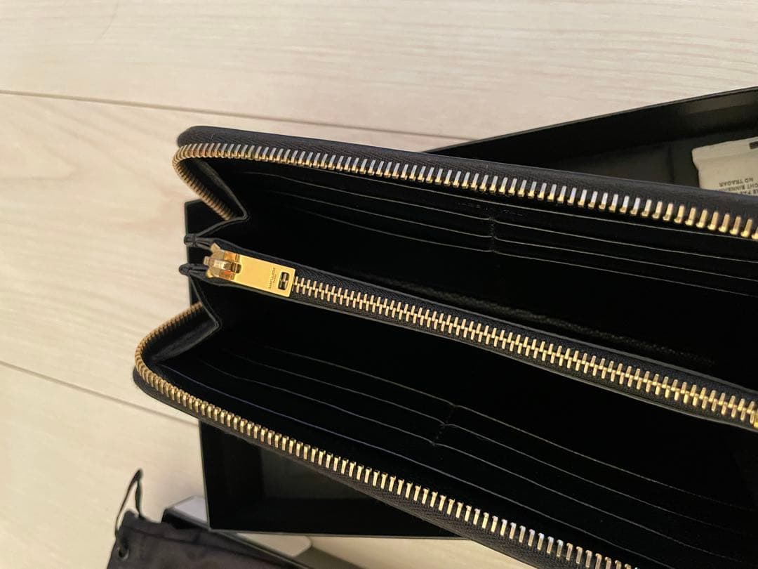 サンローラン Saint Laurent 長財布 ブラック 金具 サンローラン Saint Laurent 長財布 ブラック 金具