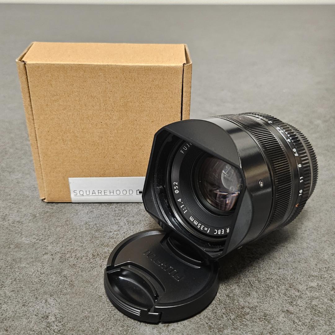 FUJIFILM (富士フイルム）XF35mm F1.4 R 角フード付 スクエアフード、富士フイルムの「XF35mmF1.4」と「XF18mmF2」用