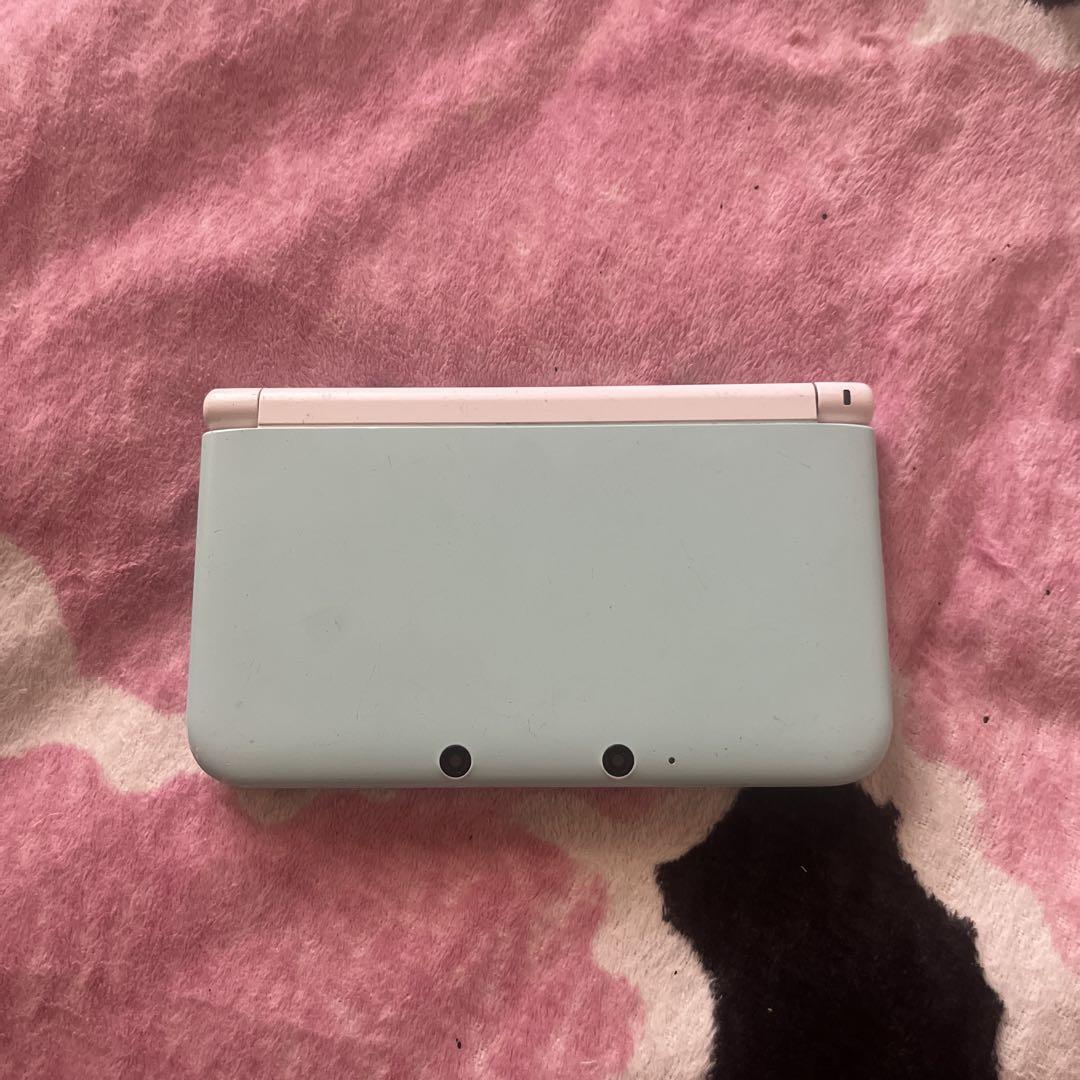 Nintendo 3DS LL 水色 充電器・ソフト7本付き