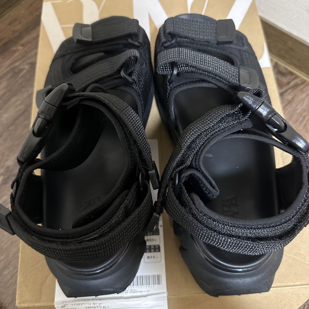 ZARA ザラ Vibram ビブラム　ハイキングサンダル
