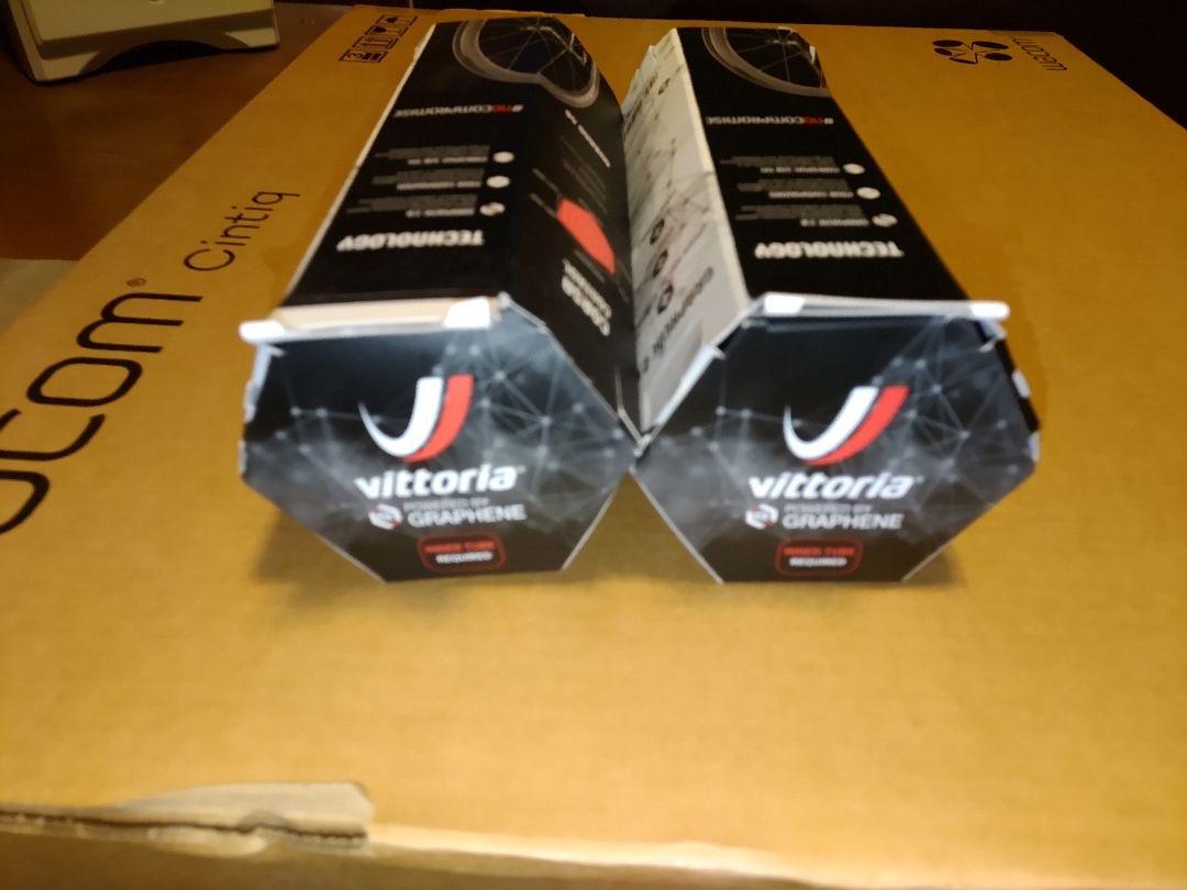 vittoria corsa control GRAHENE2.0 ペア