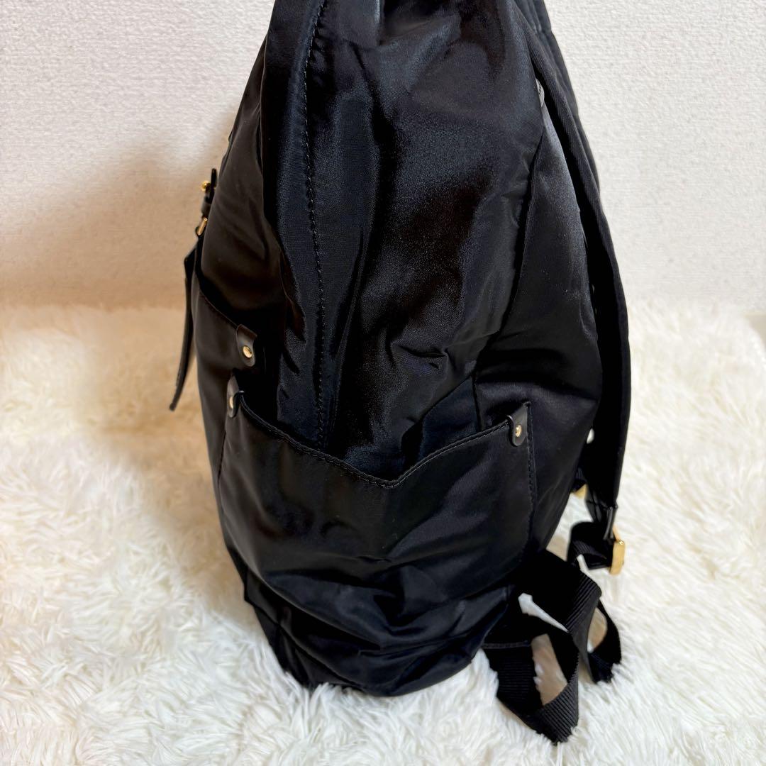 美品　MARC JACOBS マークジェイコブス　リュック　ナイロン　レザー