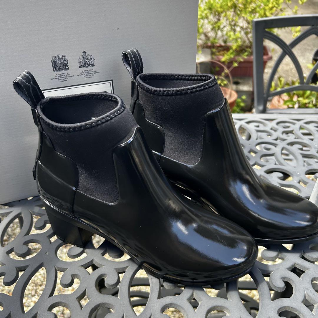 HUNTER リファインドミッドヒールグロス　ブラック　２５㎝　エナメル　UK6
