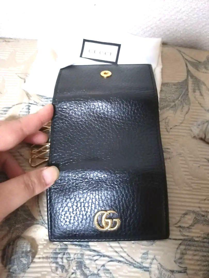 GUCCI ブラックレザーキーケース