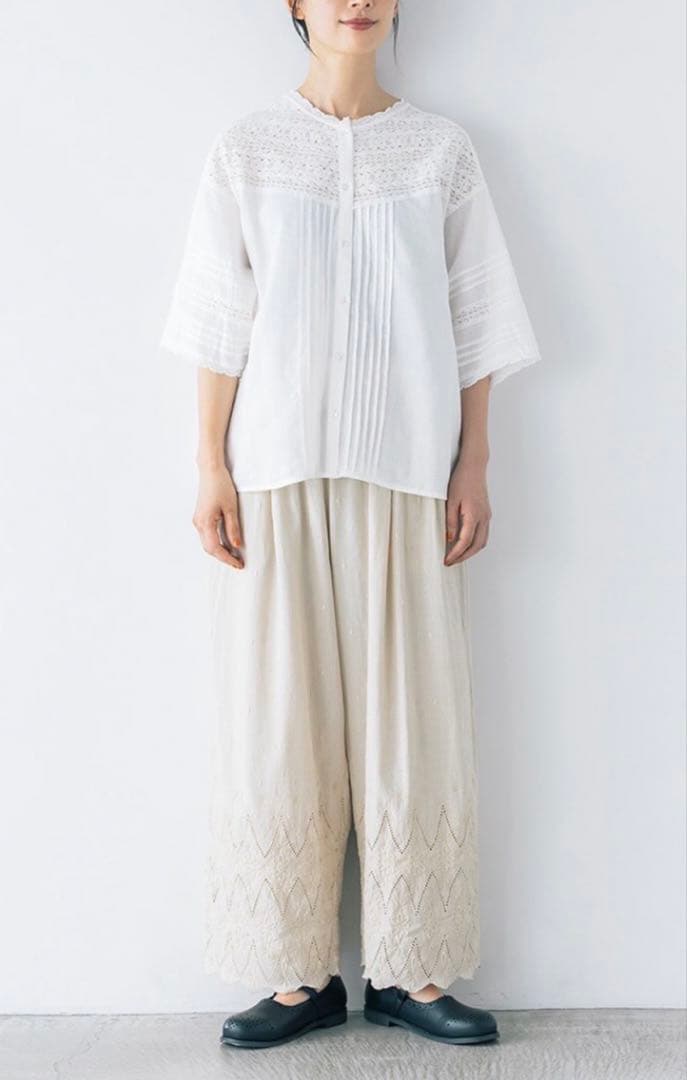 【kazumi×Samansa Mos2】刺繍パンツ　ベージュ