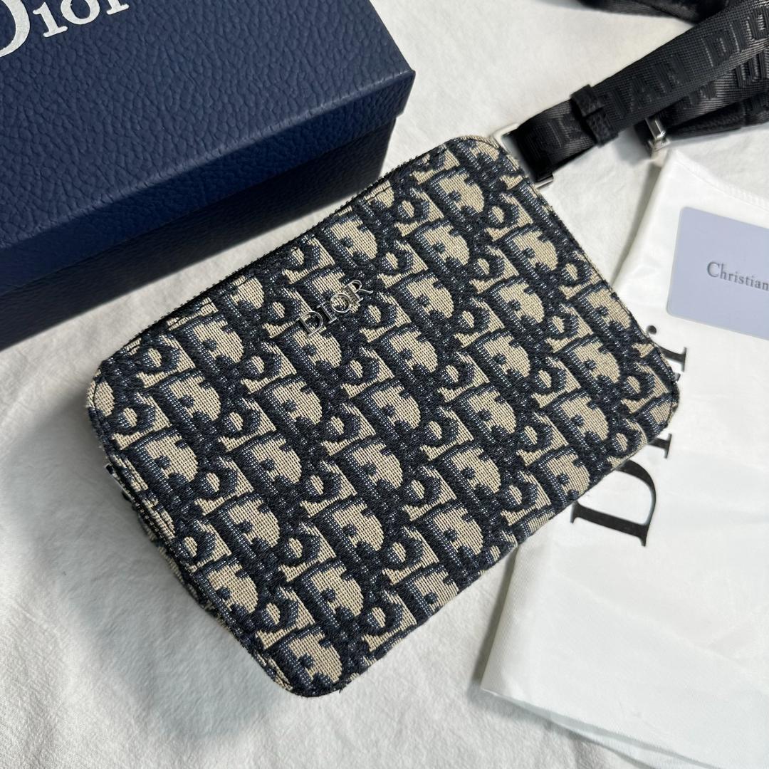 Christian Dior ·クリスチャンディオール　ショルダーバック 箱付き