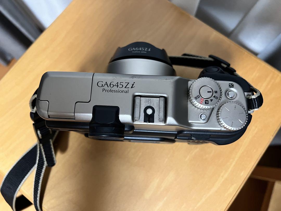 フィルムカメラ FUJIFILM GA645Zi Professional