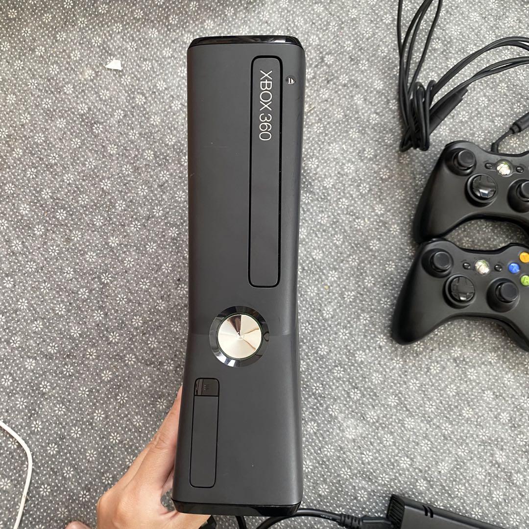 Xbox360 - 【ジャンク】 xbox360 初期型、中期型本体のみ2台