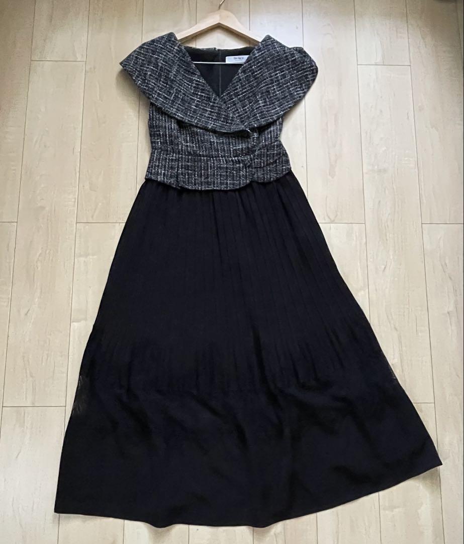 ワンピース Herlipto Siena Big Collar Pleated Dress