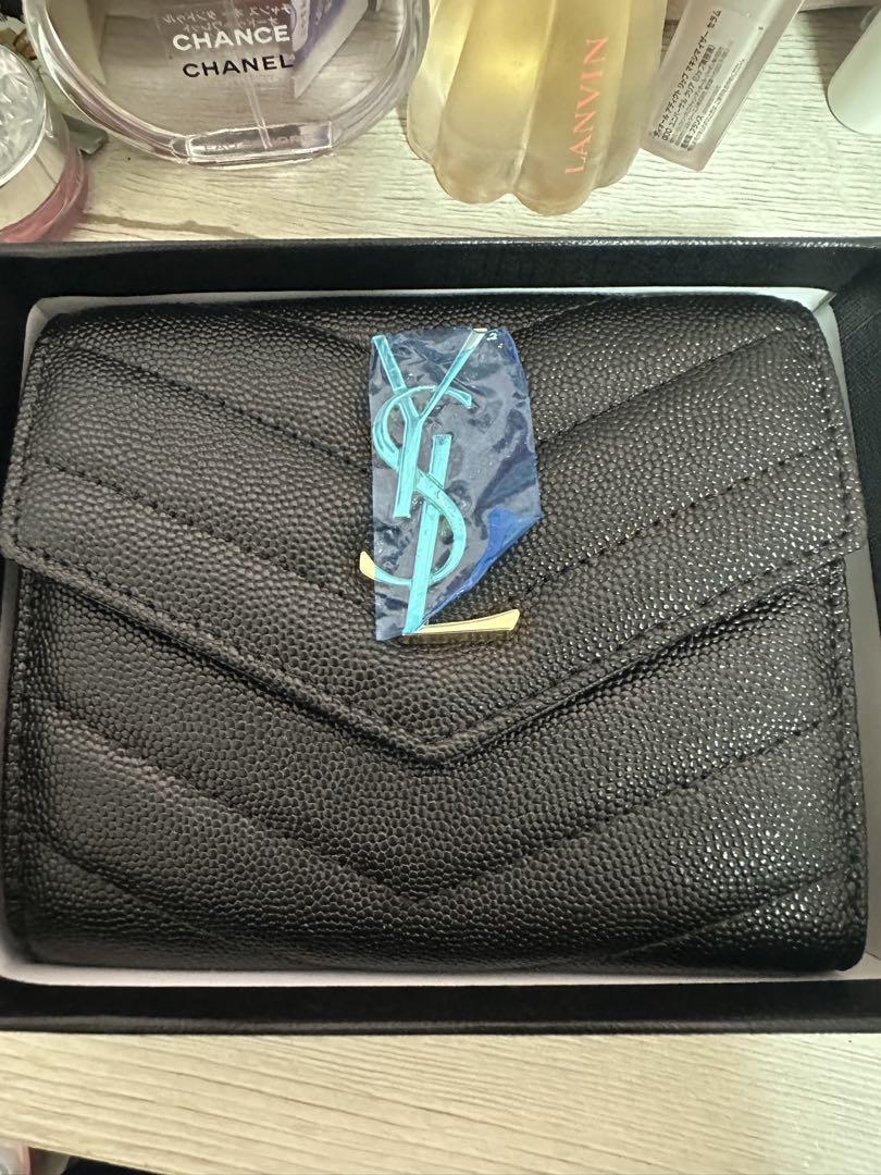 YVES SAINT LAURENT財布