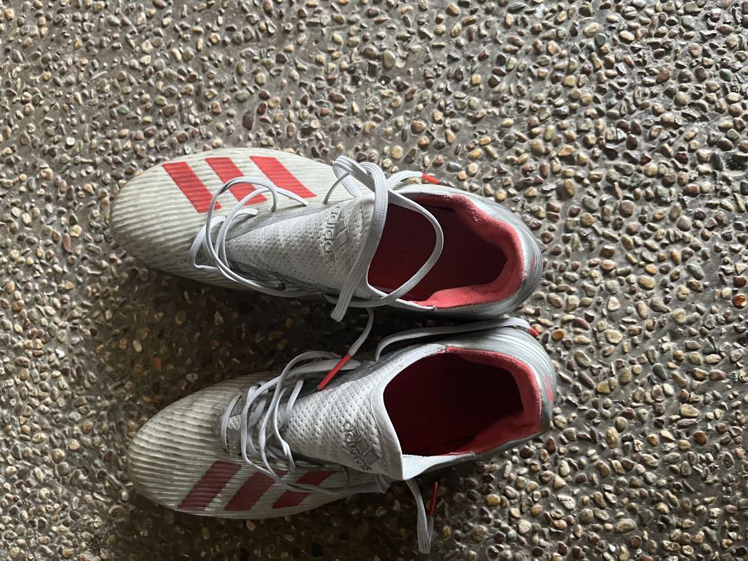 adidas サッカーシューズ スパイク ホワイト/レッド