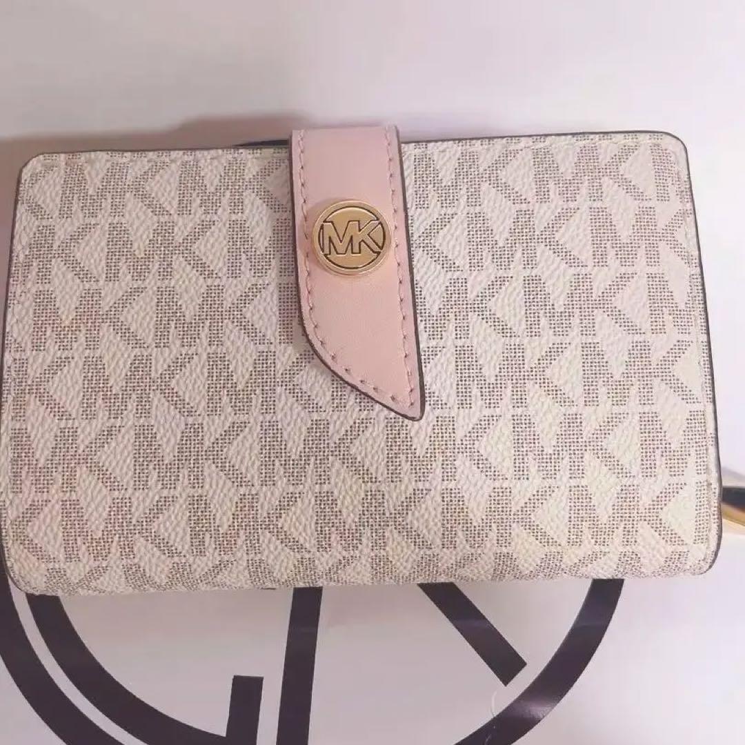 Michael Kors モノグラム三つ折り財布 ピンク小物