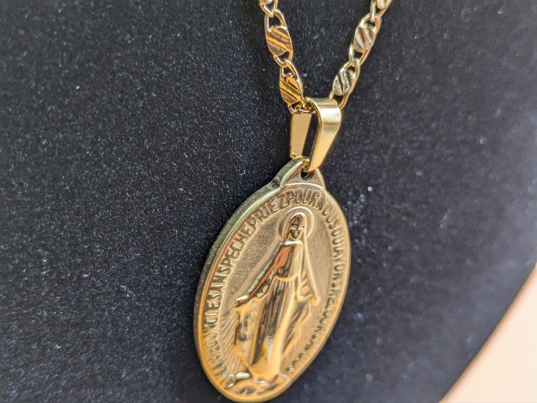 【最高峰】【18K刻印】【聖母マリア】【ネックレス】【ペンダント】 【最高峰】【18K刻印】【聖母マリア】【ネックレス】【ペンダント】