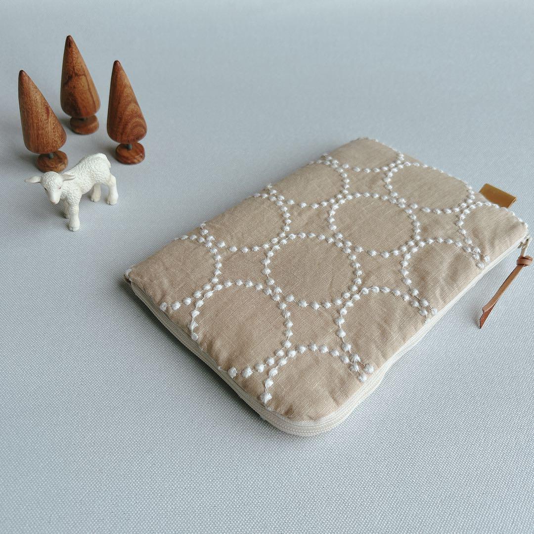 ミナペルホネンマルチケースハンドメイド