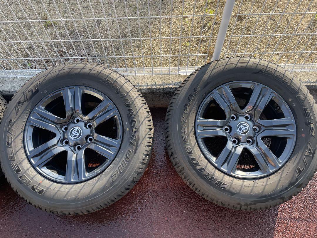 【美品】ハイラックス後期Ｚグレード純正タイヤ・ホイールセット　265/65r17