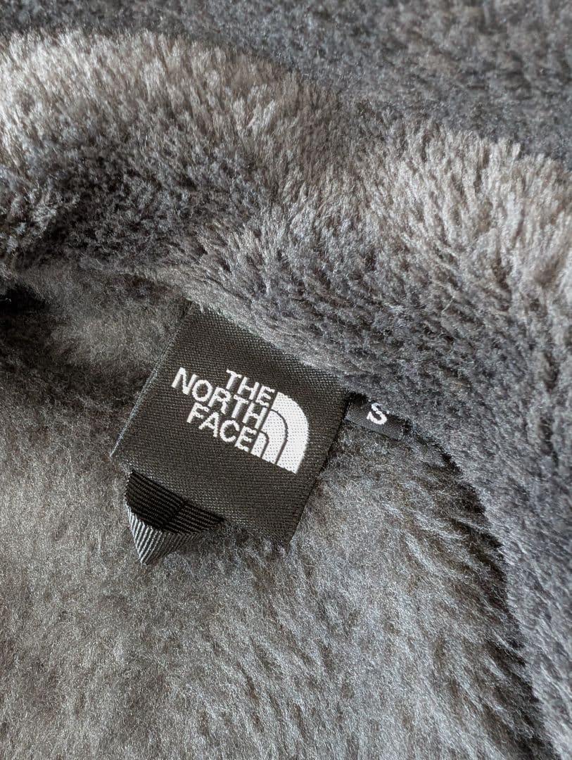 THE NORTH FACE フリースジャケット ブラック (S) THE NORTH FACE フリースジャケット ブラック (S)