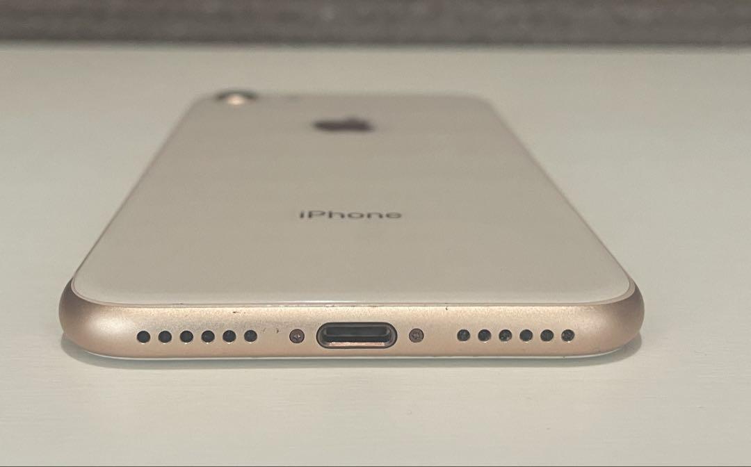 iPhone 8 64GB バッテリー100%