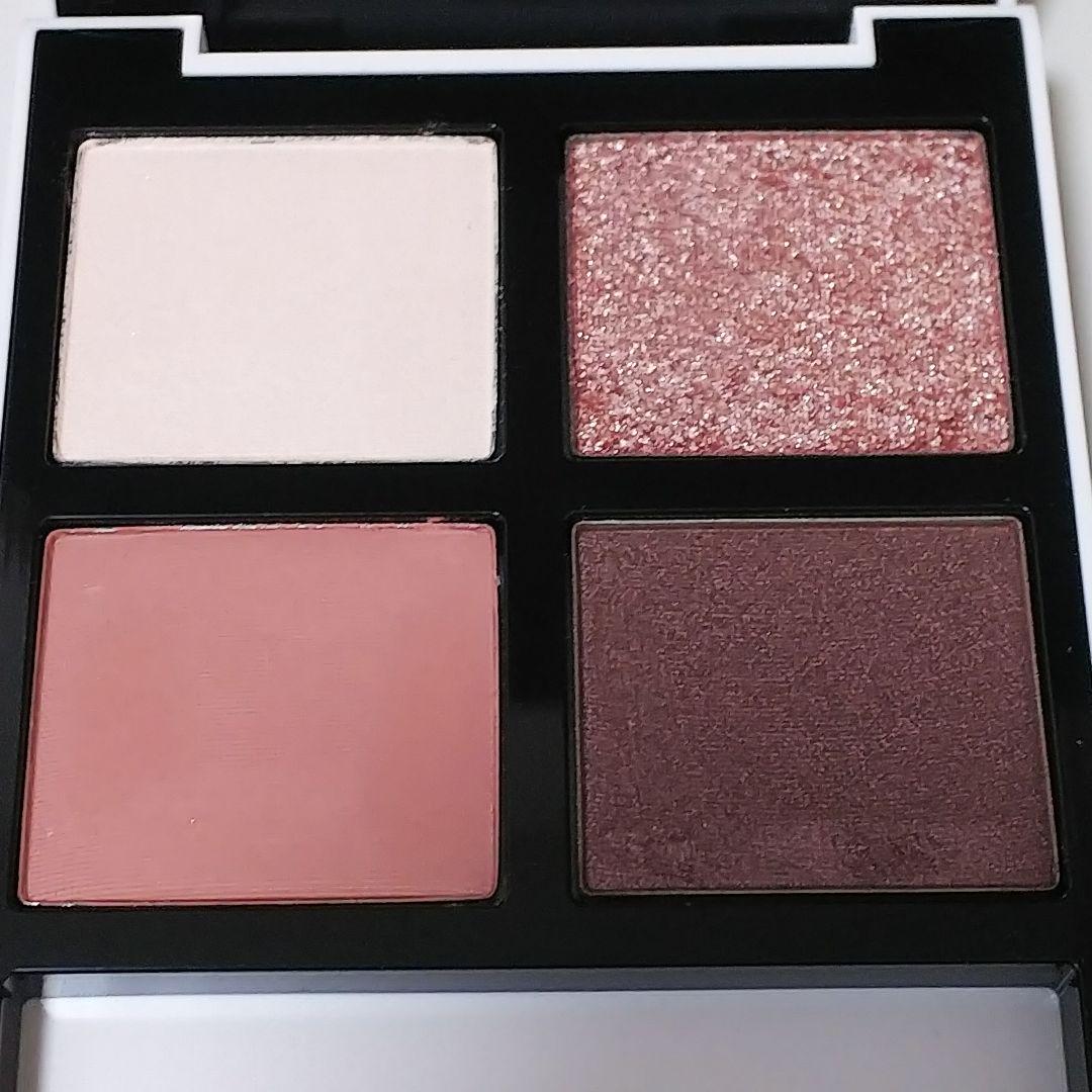 【1回のみ使用】TOM FORD アイ カラー クォード インソレント ローズ