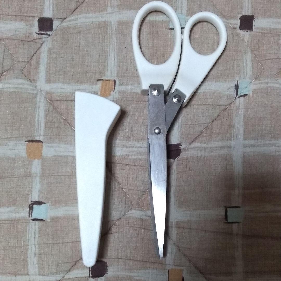 メルカリ シュレッダーハサミ はさみ カッター 450 中古や未使用のフリマ