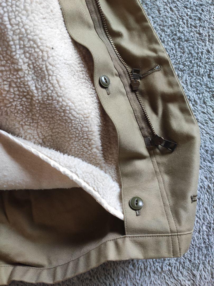 A.P.C. ベージュ