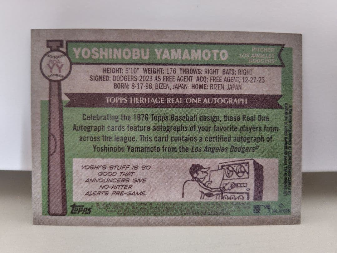 Topps Heritageドジャース 山本 由伸選手直筆サインカード UP786_INFO