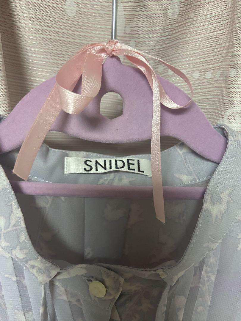 SNIDEL♡ プリントプリーツワンピース SWFO221055