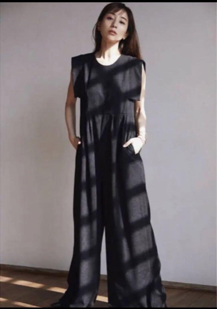 新品未使用　CLANE ×田中みな実　オールインワン　ブラック　サイズ0