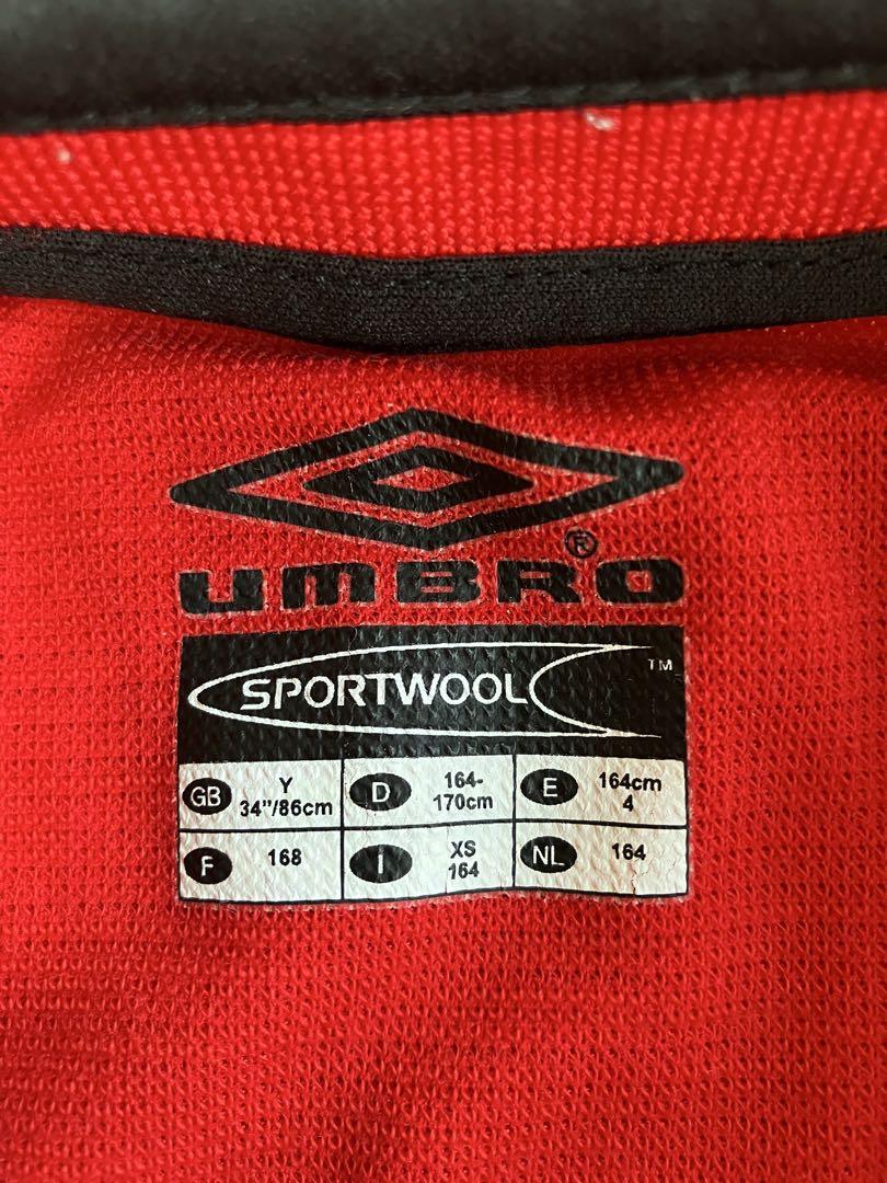 マンチェスター・ユナイテッド Umbro シャツ 赤