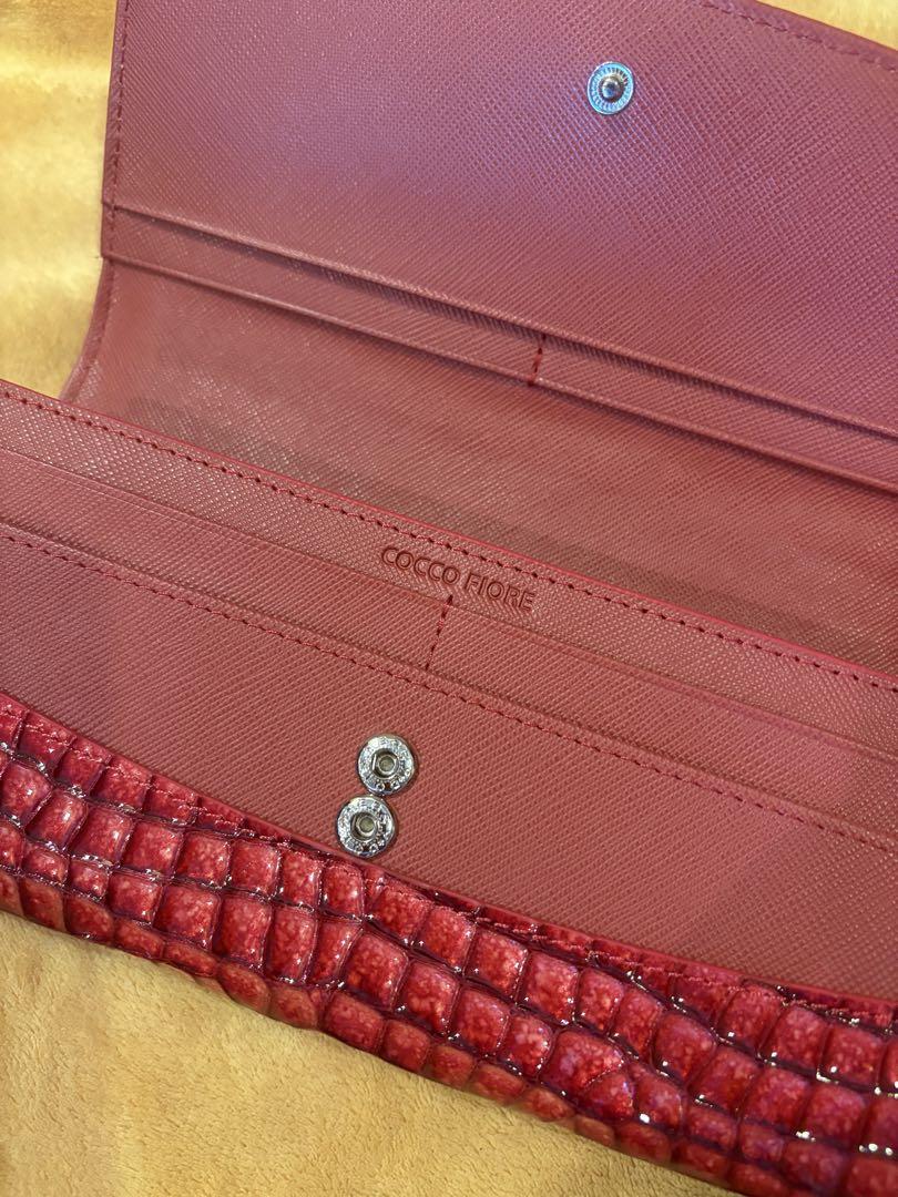新品未使用　コッコフィオーレ　財布　レッド　赤 未使用品✨コッコフィオーレ 二つ折り財布 レッド - メルカリ